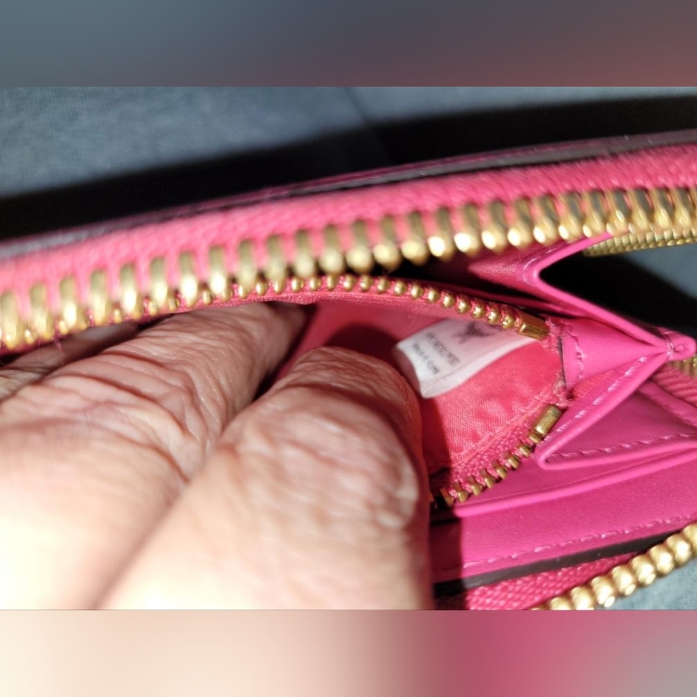 MCM long zip around wallet - Picture 6 of 8